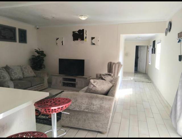 3 BEDROOM HOUSE FOR SALE IN PRETORIA WEST